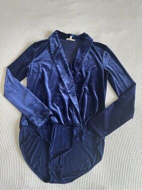 Pur Velvet Long Sleeve Wrap Bodysuit in Navy Blue